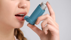 EU regulators back climate-friendly inhaler