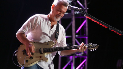 Eddie Van Halen's 1982 iconic guitar headed to auction