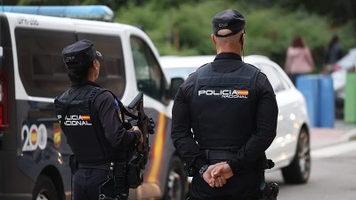 Spanish police arrest two Camorra crime mob fugitives wanted by Italy