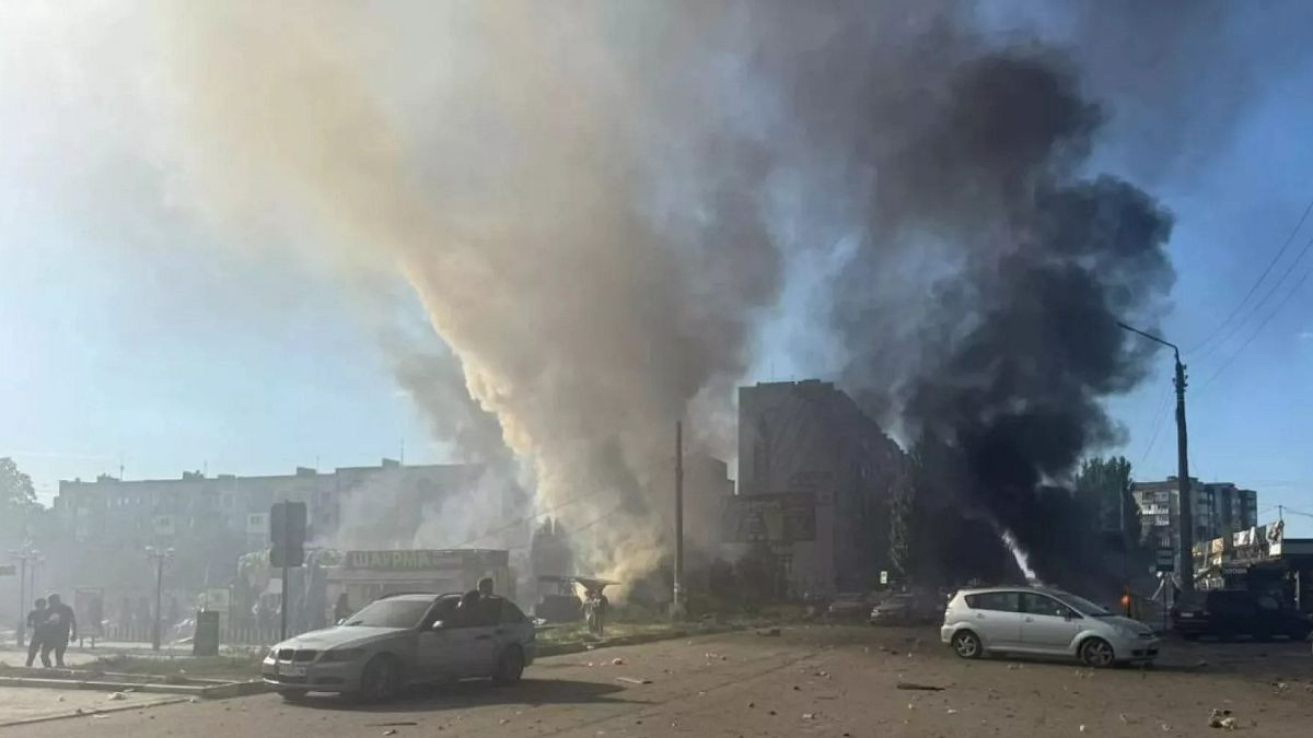 Russia strikes shopping centre in eastern Ukraine with 500-kg bomb
