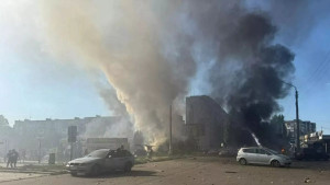 Russia strikes shopping centre in eastern Ukraine with 500-kg bomb