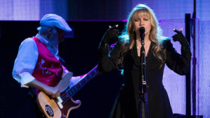 Cryptic posts and song lyrics: Is a Fleetwood Mac reunion happening?