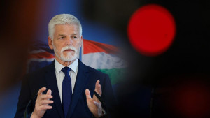 Czech president signs law criminalising communist propaganda