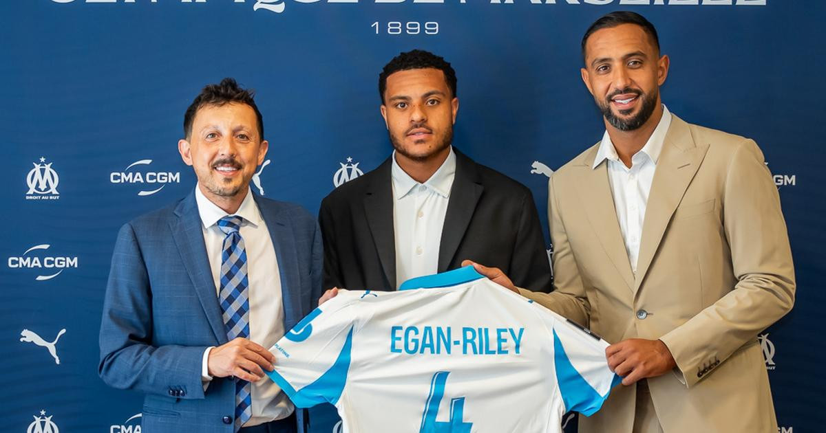 «Je veux être une éponge»: les premiers mots de CJ Egan-Riley, l’Anglais qui débarque à l’OM