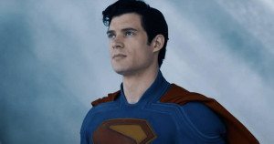 Superman, le super-héros du box-office à la rescousse de Warner