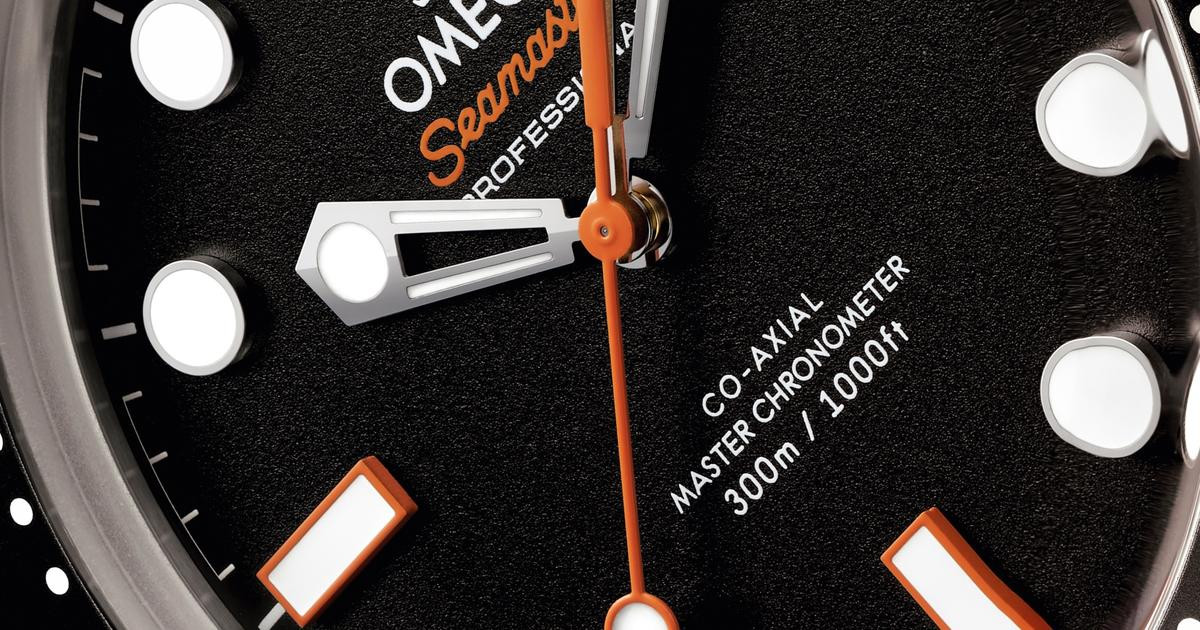Une touche d’orange pour la montre préférée de James Bond
