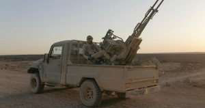 Dans le désert syrien, les autorités de Damas lancées dans la traque de Daech