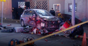 Une voiture fonce dans la foule à Los Angeles : le conducteur inculpé pour «violences volontaires»