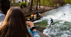 «Une vague en plein centre-ville, c’est quelque chose de très spécial» : si vous aimez le surf, le spot parfait est à Munich