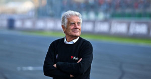 MotoGP : «nous devons nous incliner devant lui», Agostini adoube Marc Marquez