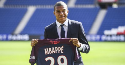 Hugo Ekitike à Liverpool pour 90 M€ : qui sont les 10 footballeurs français les plus chers de l’histoire ?