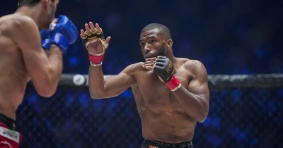 MMA : le double champion du KSW Salahdine Parnasse va faire ses débuts en boxe face à Cédric Vitu