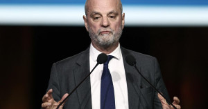 Jean-Michel Blanquer va réunir les politiques hors «extrêmes» pour «réfléchir» et «sortir du court-termisme»