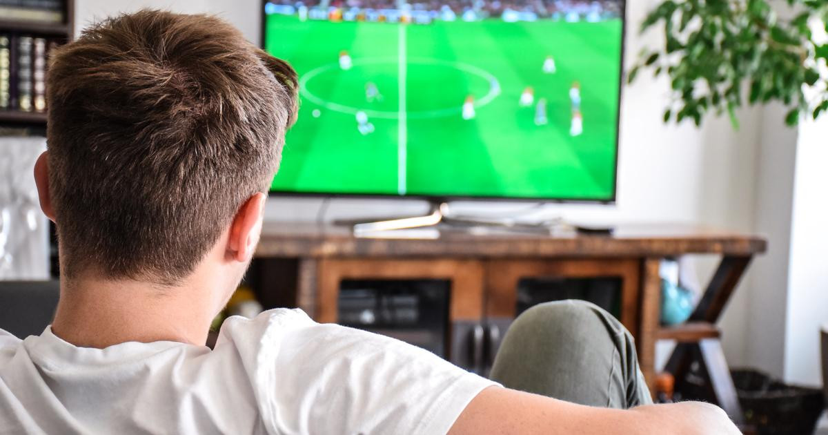 En Europe, combien payent les fans de football pour regarder leur championnat favori  la tlvision?