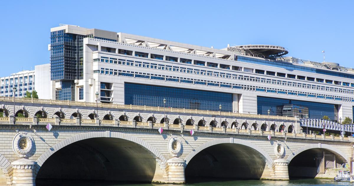 Budget : «“L’année blanche”, une façon déguisée d’augmenter les impôts ?»