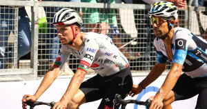 Tour de France : fracture à une côte pour Almeida, qui devrait continuer