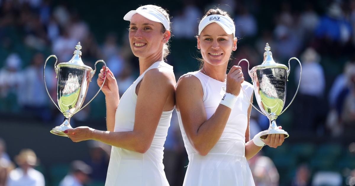 Wimbledon : Kudermetova et Mertens s’adjugent le double féminin en trois sets