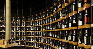 Aéronautique, automobile, vins et spiritueux, luxe, pharmacie… Ces secteurs les plus exposés, en Europe, aux taxes de Donald Trump