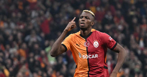 Foot : Victor Osimhen, annoncé proche de Galatasaray, absent de la reprise de l’entraînement avec Naples