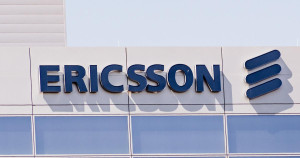 Ericsson consolide son retour au bénéfice net au 2e trimestre mais les ventes reculent de 6%