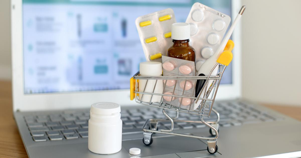 Vous prenez des médicaments et partez en avion ? Suivre ces conseils vous évitera des ennuis