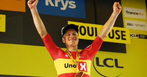 Tour de France : revivez la victoire de Jonas Abrahamsen à Toulouse, juste avant la chute de Pogacar
