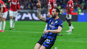 L’Inter Milan ferme la porte à Hakan Calhanoglu