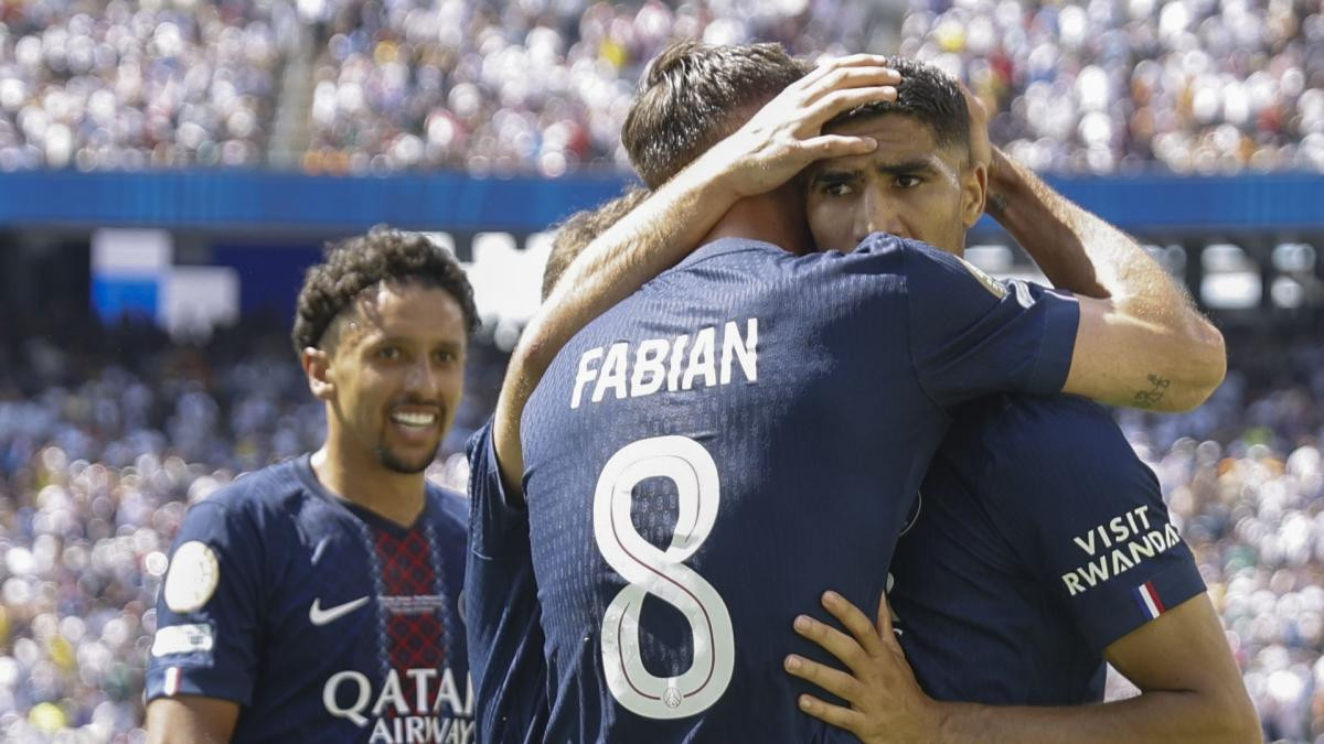 PSG : Ousmane Dembélé, Achraf Hakimi et d’autres Parisiens au mariage de Fabian Ruiz