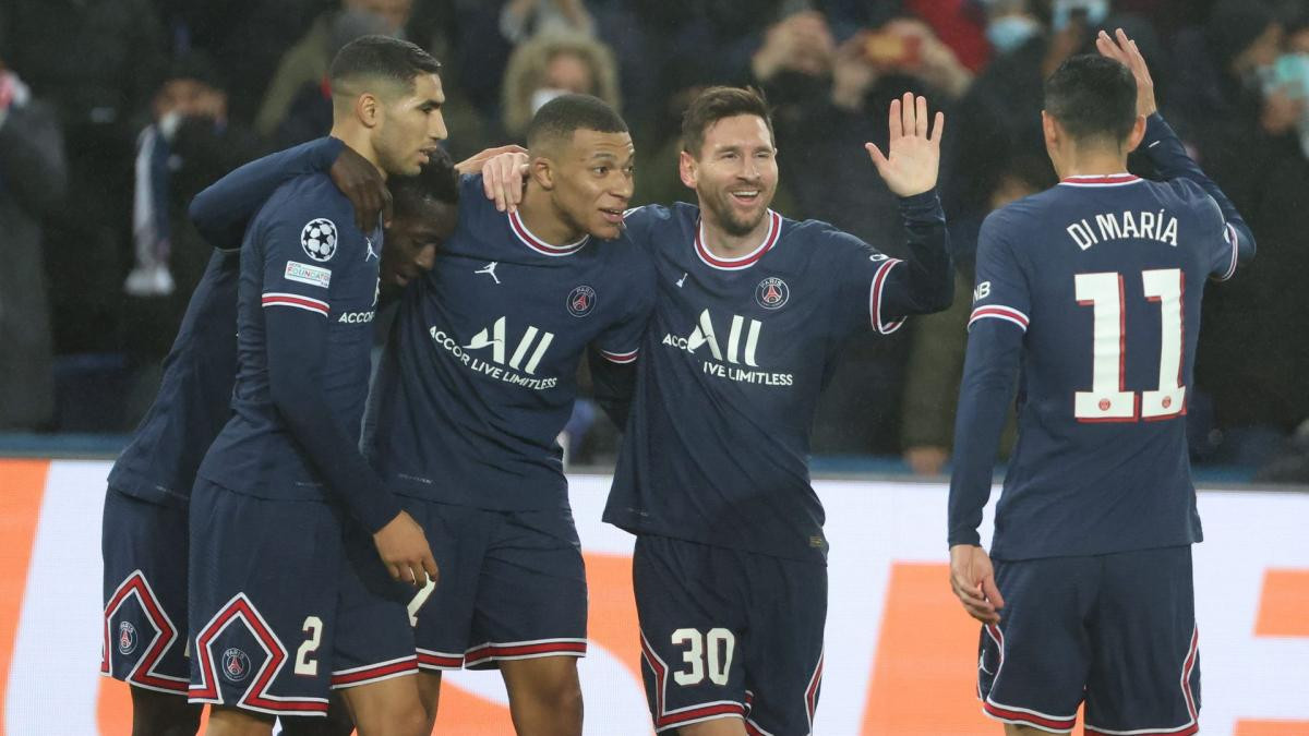 Kylian Mbappé et Achraf Hakimi aperçus ensemble à un concert