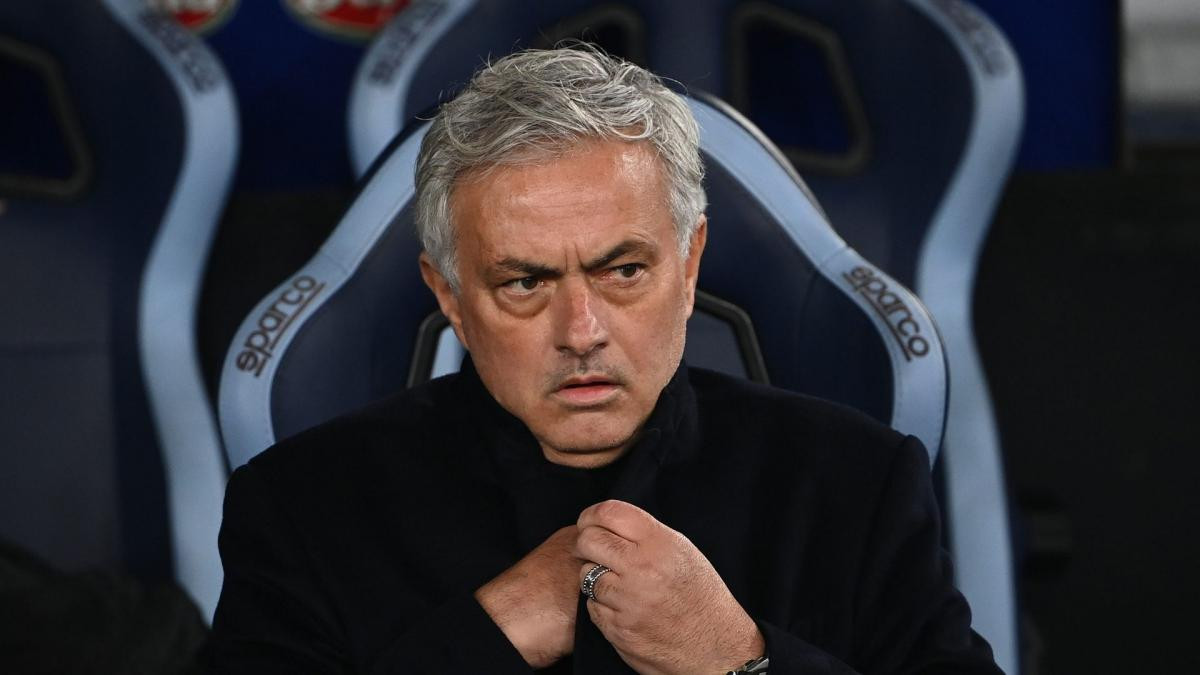 José Mourinho doute de Viktor Gyökeres