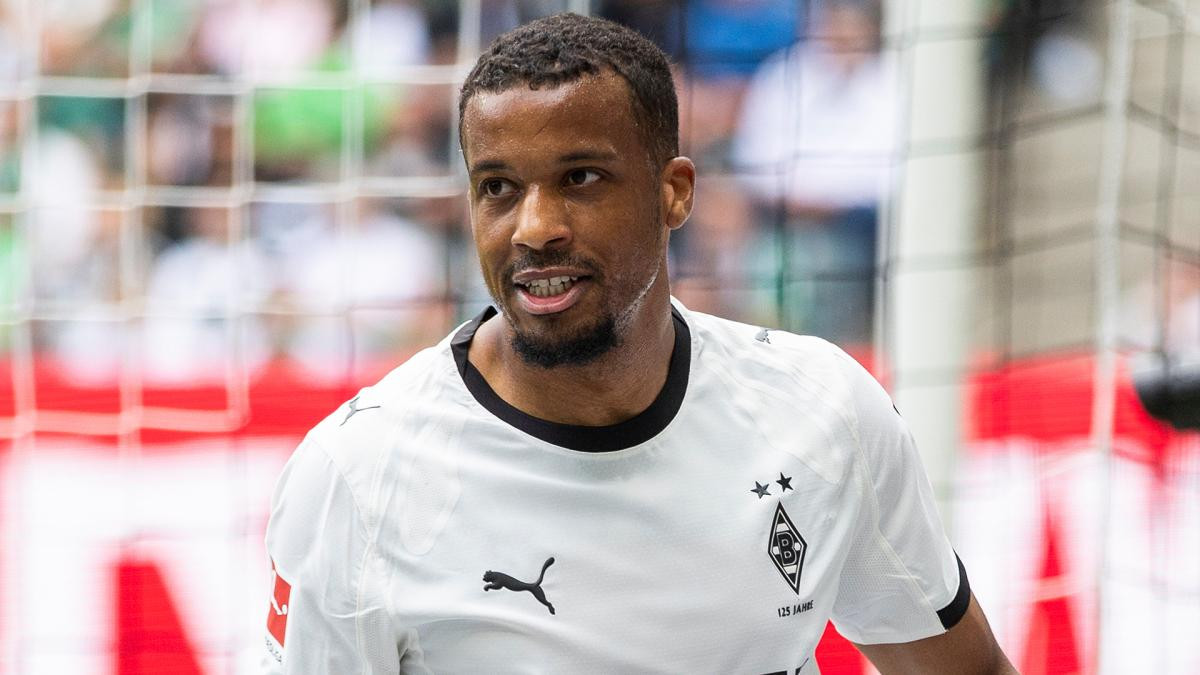 Alassane Pléa signe au PSV Eindhoven