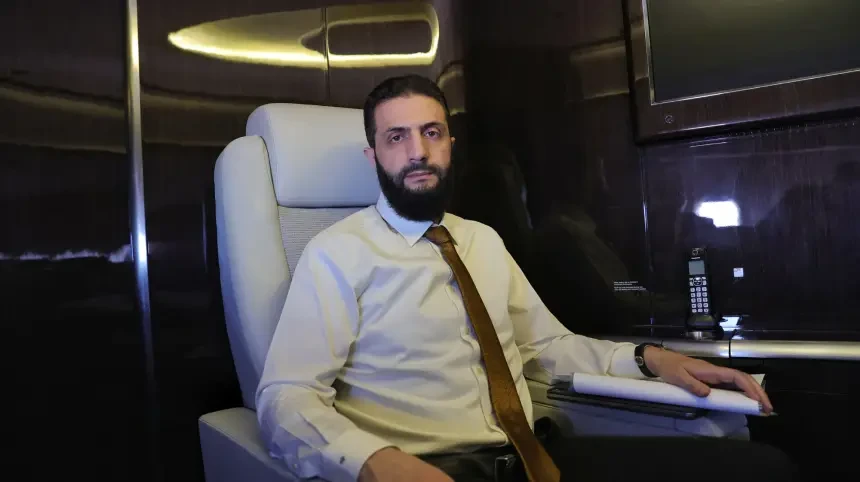 ما حقيقة هروب الرئيس أحمد الشرع وعائلته من سوريا؟