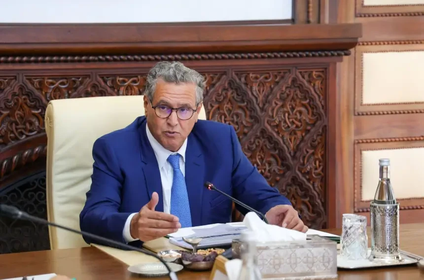 أخنوش يحث المصالح الحكومية على الانخراط الإيجابي والفعال في تنزيل آلية العقوبات البديلة