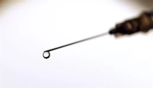 لقاح mRNA عام يُشعل آمالاً جديدة في محاربة السرطان دون جراحة أو كيميائي