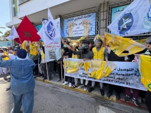 القوات العمومية تمنع مسيرة احتجاجية بالدرجات النارية لعمال الطلبيات "Glovo"