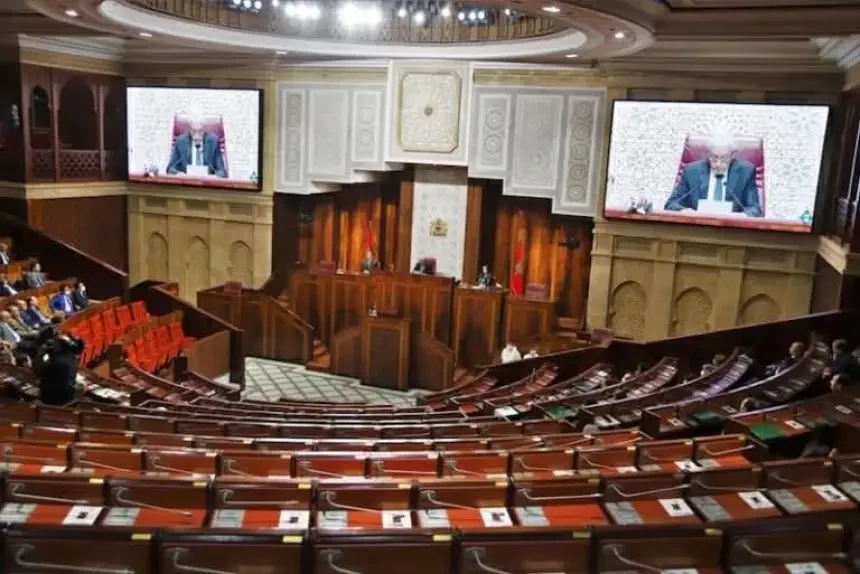 نصوص تشريعية تمر في غياب النواب والوزراء.. أين اختفى مبدأ "ربط المسؤولية بالمحاسبة"؟