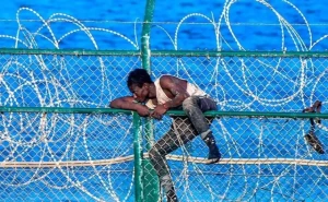 تشديد المراقبة على سائقي الأجرة بشمال المملكة للحد من الهجرة السرية