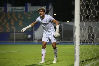 حارس اتحاد طنجة ريان أزواغ ينتقل إلى الدوري الإسباني عبر بوابة إشبيلية