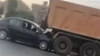 بالفيديو..مطاردة لفتاتين تتسبب بحادث خطير في مصر