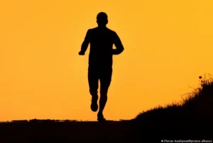 النشاط البدني في عمر متأخر يقلل خطر الوفاة بنسبة تصل إلى 40%