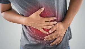 تخلَّص من الانتفاخ بخمس عادات يومية بسيطة قد تجهل ضررها