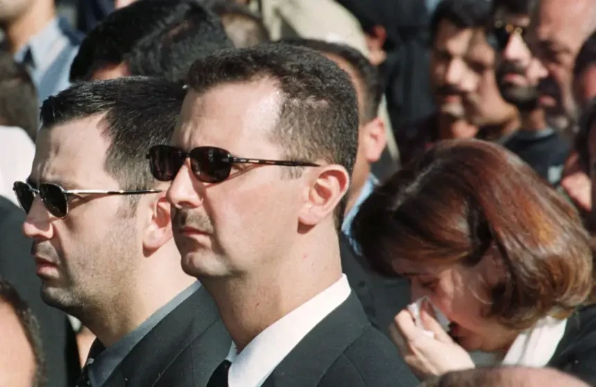لماذا طلبت فرنسا تحديد موقع بشار الأسد؟