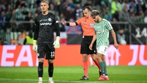 الإصابة تُهدّد مسيرة المغربي عبد الصمد الزلزولي وريال بيتيس في مأزق