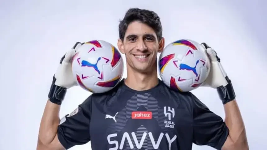 الهلال يُكافئ ياسين بونو بعد تألقه في مونديال الأندية