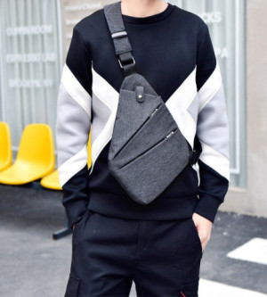 حقيبة كتف مزدوجة بتصميم حديث