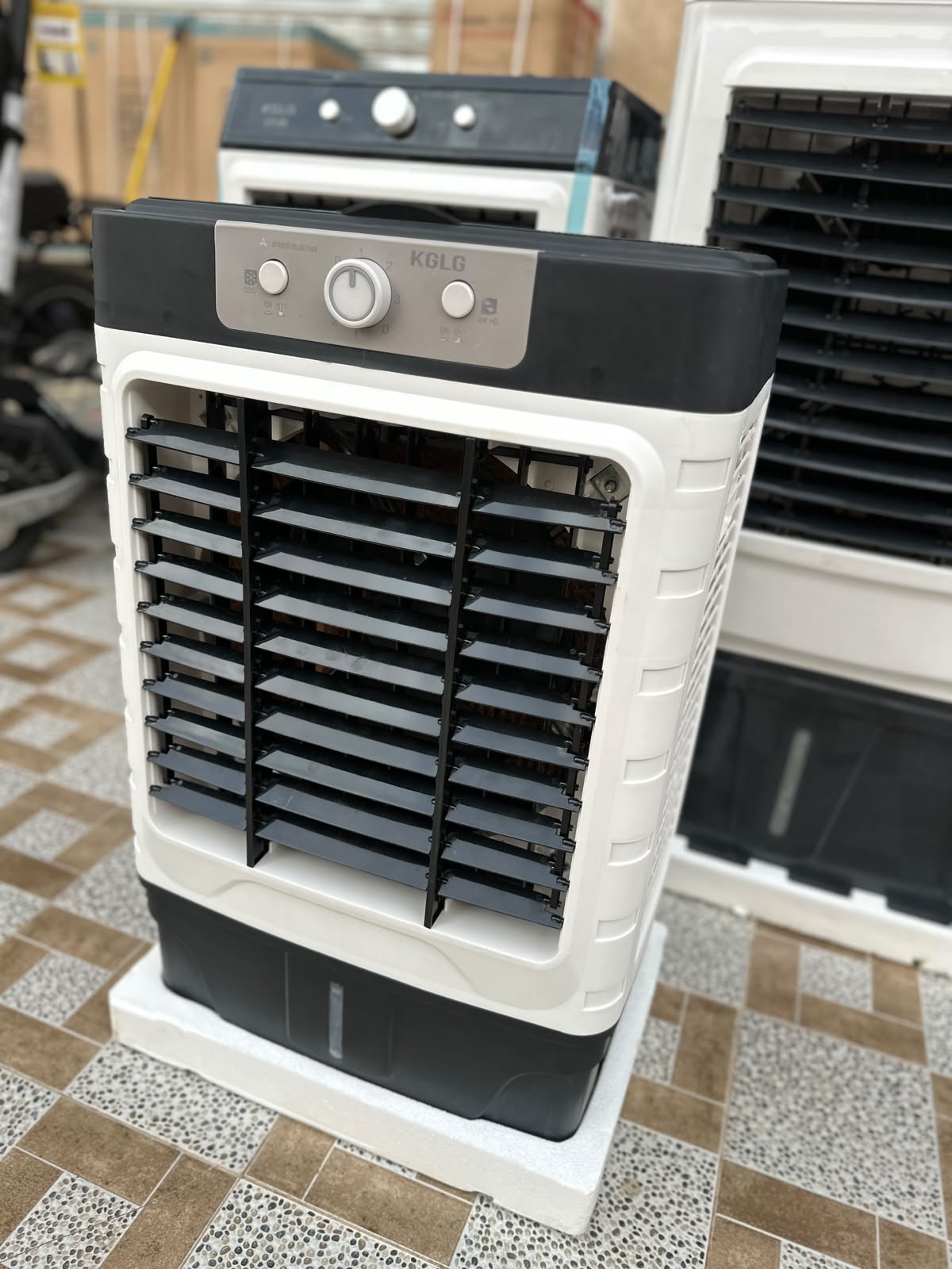 Air cooler KGLG 60 litre  3 mode vitesse  Pompe électrique  2 glacier  Livraison gratuite garanti 1ans 🇲🇦 Prix: 1750dh.