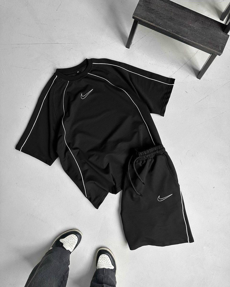 Ensemble nike