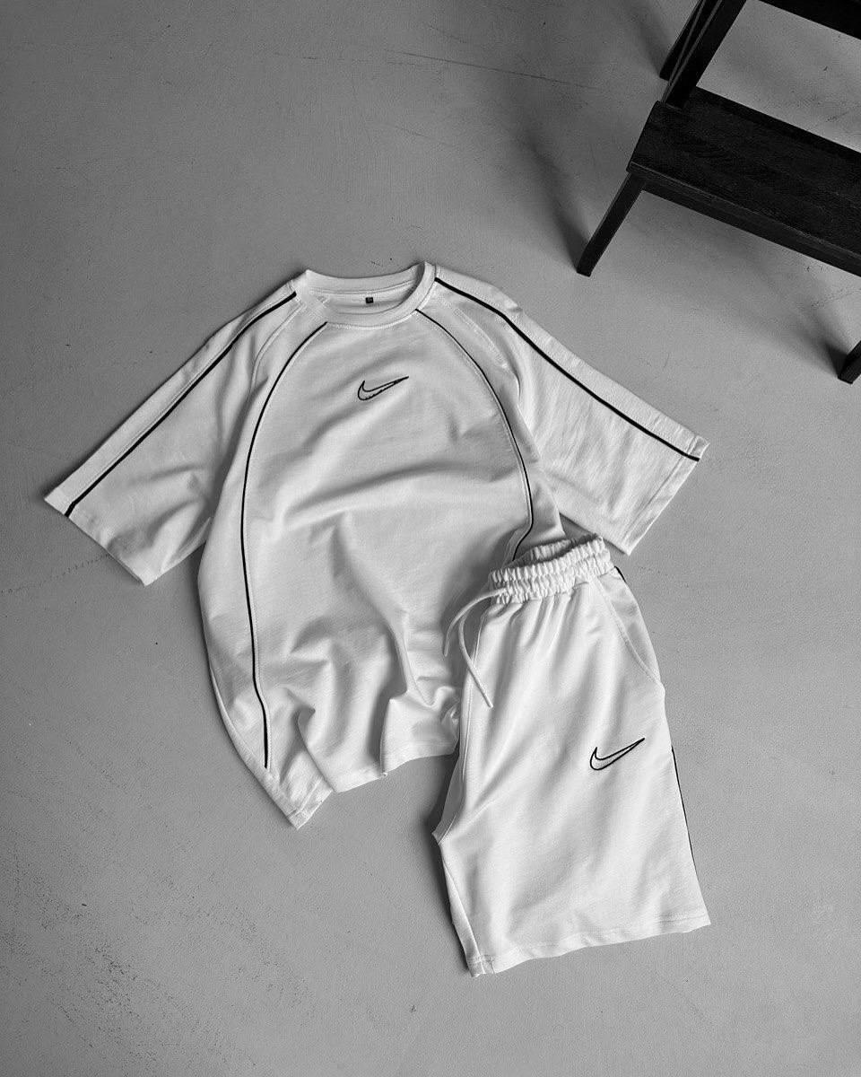 Ensemble nike