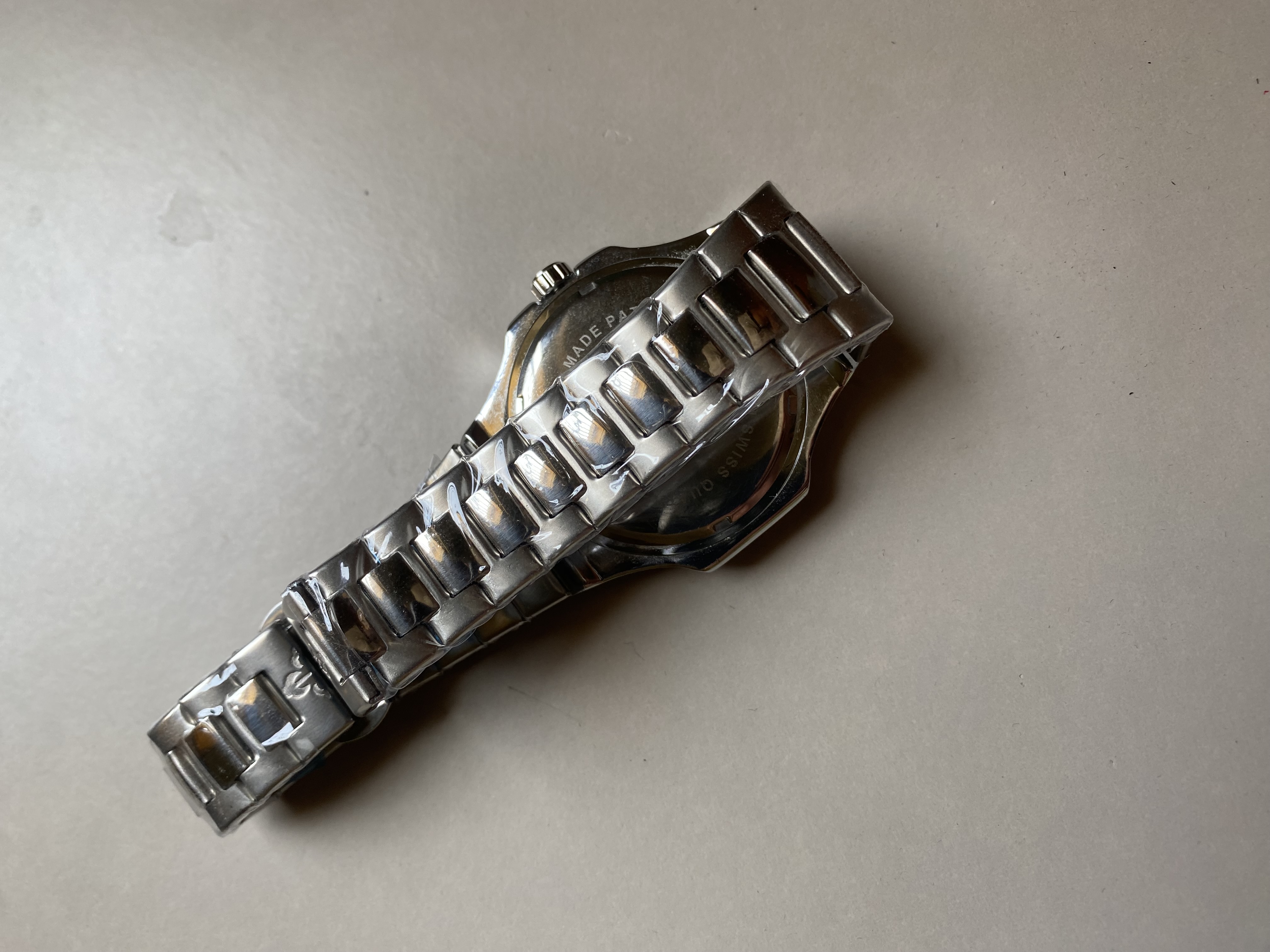 ساعة اليد Patek Philippe جديدة و بثمن مناسب