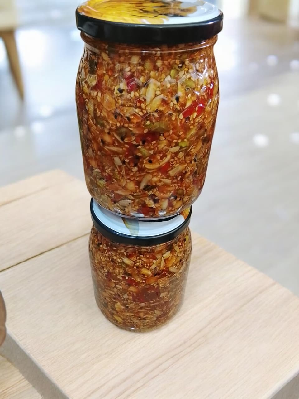 مكسرات بعسل النحل الطبيعي